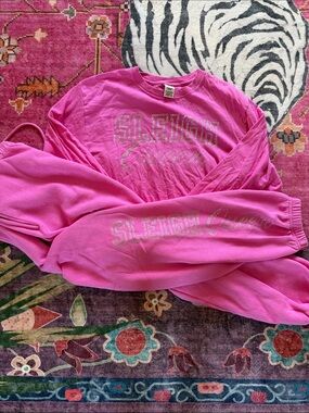PINK Victoria's Secret Hot Pink Rhinestone 'Sleigh Queen' Joggers Set